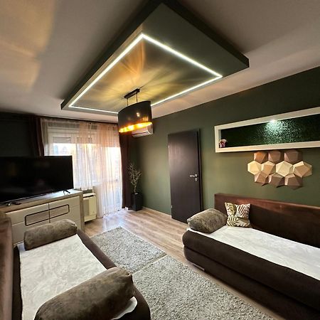Mox Downtown Apartman Debrecen Dış mekan fotoğraf