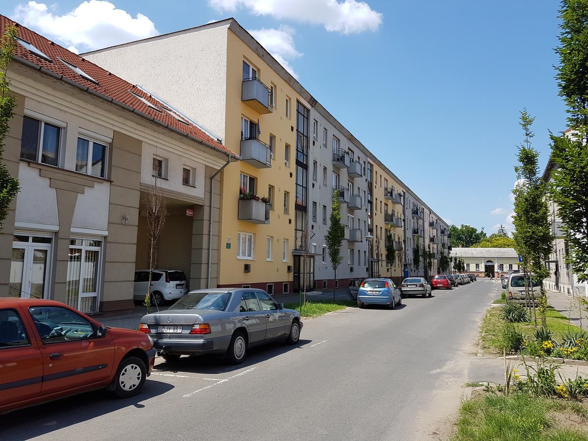 Mox Downtown Apartman Debrecen Dış mekan fotoğraf